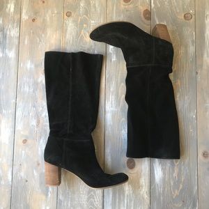 Suede black boots